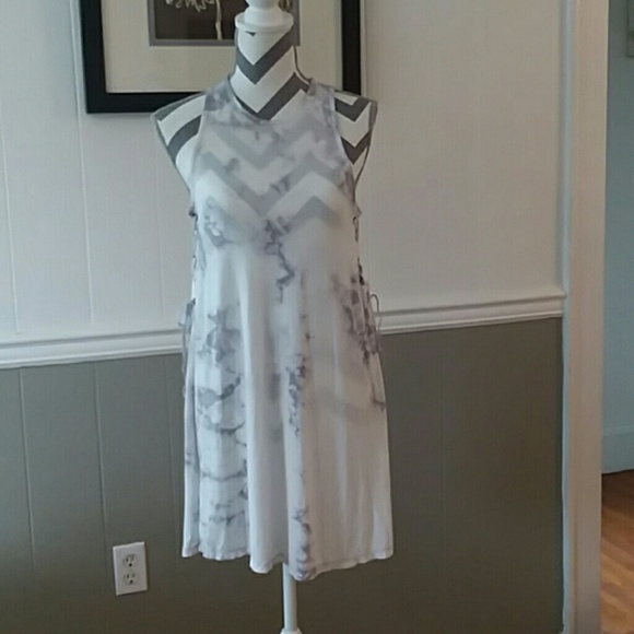 American Eagle Outfitters Dresses & Skirts - American Eagle Outfitters tye dyed midi dress